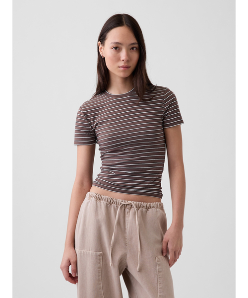 GAP(ギャップ)の「クロースニット ジャージーTシャツ(Tシャツ/カットソー・レディース・ワイン/カーキ/ピンク/ブラウン/ブルー/ダークブラウン/レオパード/ブラウン系その他・XS/S/M/L/XL/XXS)」の4枚目の写真