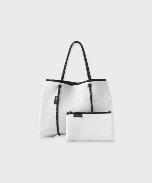 Willow Bay(ウィローベイ)の「Willow Bay/ウィローベイ Daydreamer Neoprene Tote Bag トートバッグ 秋服 冬服(トートバッグ・レディース・チャコール/ホワイト系1/ホワイト系2/ブラック系2/カーキ系1/カーキ系2/ライトグレー・FREE)」の1枚目の写真