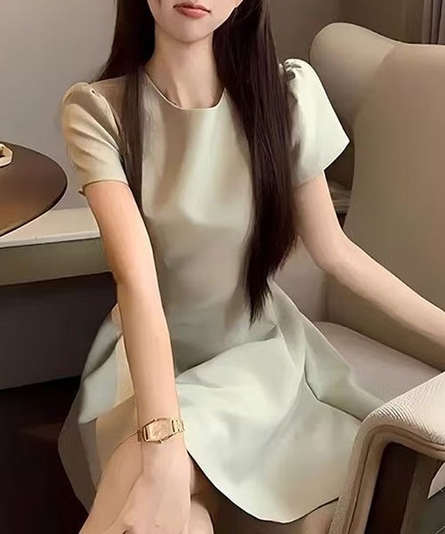 gossip！ロサンゼルス（ゴシップロサンゼルス）の「ミニワンピース 丸首半袖 A ライン無地ワンピース 通勤デート両用（ワンピース・レディース・ブラック/ホワイト/ライトグリーン・M/S/L）」の5枚目の写真