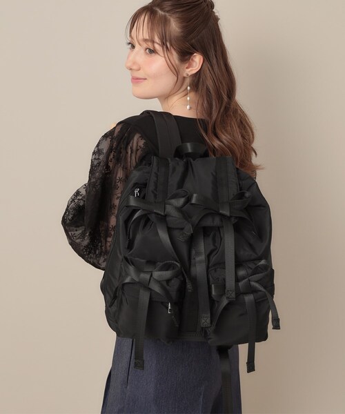 couture brooch(クチュールブローチ)の「リボンバックパック(バックパック/リュック・レディース・ライトベージュ/ブラック・00)」の1枚目の写真