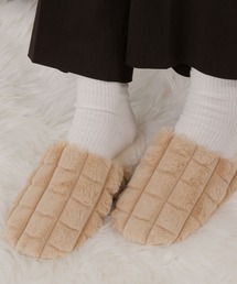 emesuelee（エメスーリー）の「ブロックファー ルームシューズ（その他シューズ）」