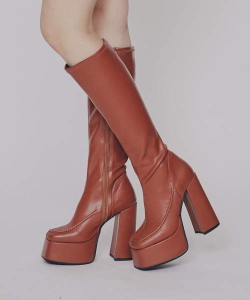 REDYAZEL(レディアゼル)の「スクエアタイツロングブーツ(ブーツ・レディース・オフホワイト/ブラック/ダークブラウン/ブラウン・MEDIUM/LARGE)」の4枚目の写真