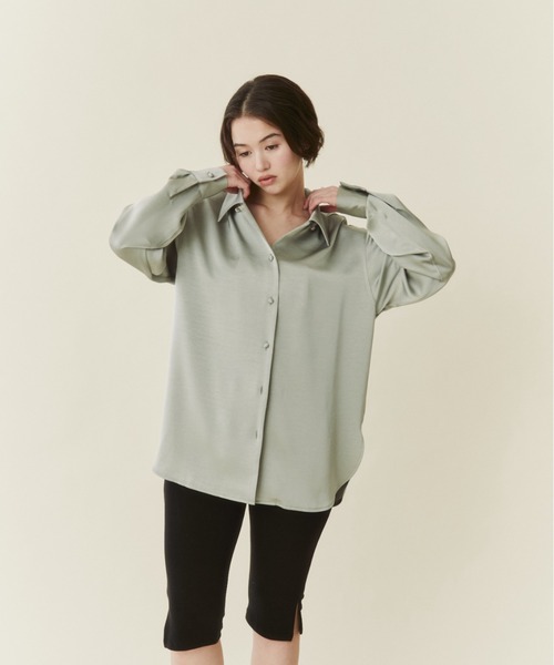 FUULLY STUDIO(フーリィーステューディオ)の「サテンオープンカラーシャツ/セットアップ(シャツ/ブラウス・レディース・ブラウン/チャコールグレー/ライトグリーン/アイボリー・FREE)」の12枚目の写真