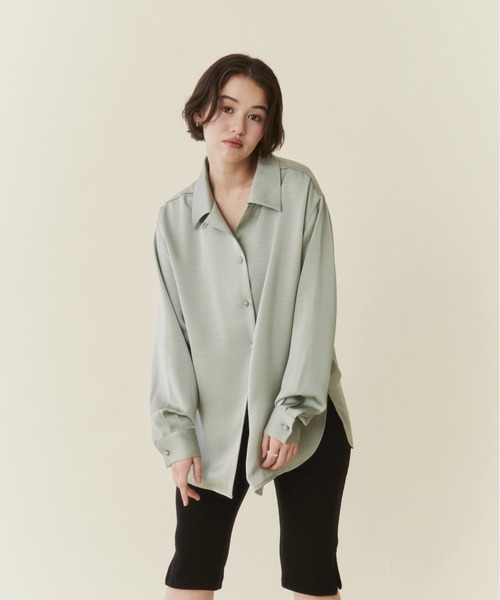 FUULLY STUDIO(フーリィーステューディオ)の「サテンオープンカラーシャツ/セットアップ(シャツ/ブラウス・レディース・ブラウン/チャコールグレー/ライトグリーン/アイボリー・FREE)」の11枚目の写真