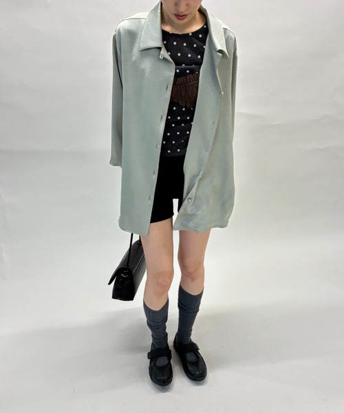 FUULLY STUDIO(フーリィーステューディオ)の「サテンオープンカラーシャツ/セットアップ(シャツ/ブラウス・レディース・ブラウン/チャコールグレー/ライトグリーン/アイボリー・FREE)」の20枚目の写真