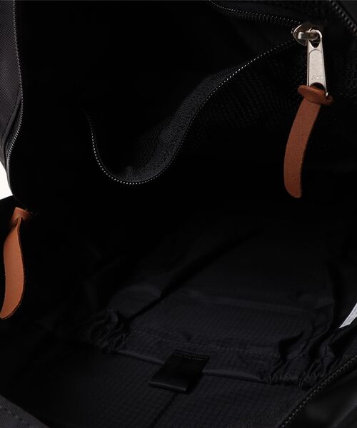 GREGORY(グレゴリー)の「【GREGORY】キャンパスデイM バックパック(バックパック/リュック・メンズ・ブラック/パープル/サンドベージュ・FREE)」の4枚目の写真
