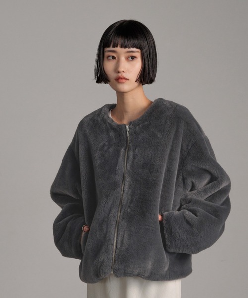 LOWRYS FARM（ローリーズファーム）の「【襟取り外し可能】ファーブルゾン  491126（ブルゾン・レディース・アイボリー/その他/チャコールグレー/ブラウン・FREE）」の10枚目の写真