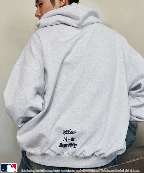 マリークワント 新作店頭完売色 定価以下配色ロゴ刺繍ブラックパーカー 送料込み マリークワント 新作店頭完売色 定価以下配色ロゴ刺繍ブラック