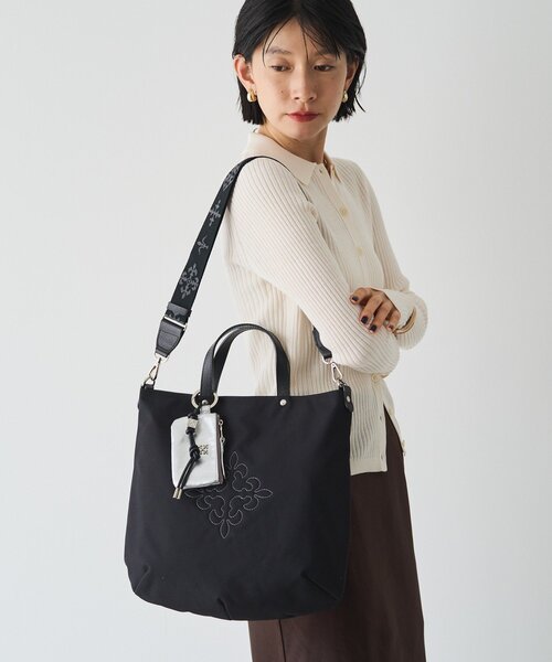 russet（ラシット）の「レザーコードバッグチャーム（チャーム・レディース・ブラウン/ピンク/ボルドー/ブラック/グレー系その他/ダークブラウン/イエロー/ピンク系その他/サックスブルー・FREE）」の16枚目の写真