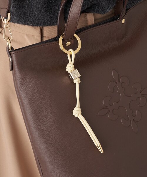 russet(ラシット)の「レザーコードバッグチャーム(チャーム・レディース・ブラウン/ピンク/ボルドー/ブラック/グレー系その他/ダークブラウン/イエロー/ピンク系その他/サックスブルー/グリーン・FREE)」の21枚目の写真