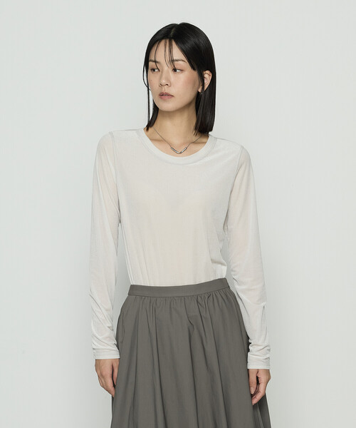 K.T KIYOKO TAKASE(キヨコタカセ)の「シアーベロア ラウンドネックプルオーバー(Tシャツ/カットソー・レディース・サックスブルー/ブラック/グレイッシュベージュ・9号/11号)」の5枚目の写真