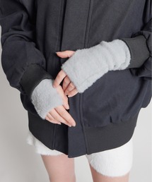 ISSEY MIYAKE me ファーアームウォーマー　黒　グレー ISSEY MIYAKE me ファーアームウォーマー 黒 グレー ISSEY