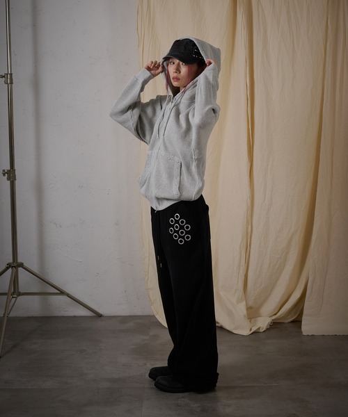 セール】WAFFLE STUDS ZIP HOODIE（パーカー）｜FTW（エフティ