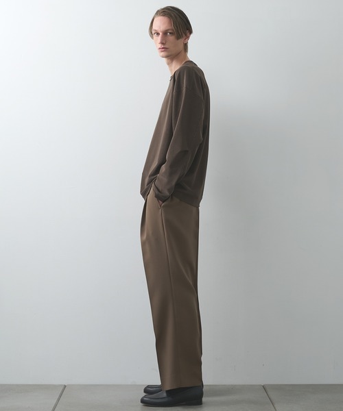 STUDIOUS（ステュディオス）の「【STUDIOUS】ナロープリーツスウェット（Tシャツ/カットソー・メンズ・ブラック/ブラウン/グレイッシュベージュ・1/2/3）」の20枚目の写真