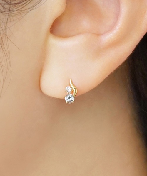 TAKE-UP(テイクアップ)の「【WEB限定商品】K10 アクアマリン シンプルピアス(YG)(ピアス(両耳用)・レディース・イエローゴールド・FREE)」の2枚目の写真