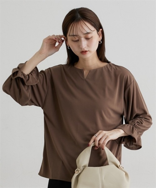 nissen(ニッセン)の「【UV・接触冷感・ストレッチ・吸汗速乾】キーネック長袖プルオーバー(Tシャツ/カットソー・レディース・モカ/グリーン/ベージュ・LL/S/L/M)」の18枚目の写真