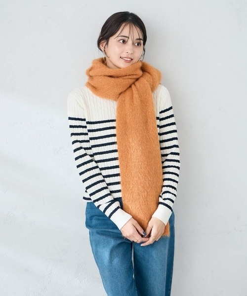 a.v.v（アーヴェヴェ）の「ラメニットマフラー（マフラー・レディース・チャコールグレー/アイボリー/オレンジ・38）」の3枚目の写真