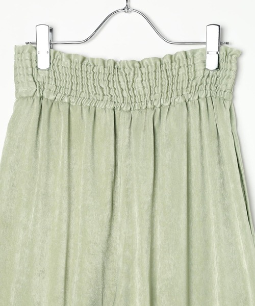 LEPSIM（レプシィム）の「サテンギャザーWストレートパンツ　600152（その他パンツ・レディース・セージグリーン/ブラック/アイボリー/カーキブラウン・FREE）」の9枚目の写真