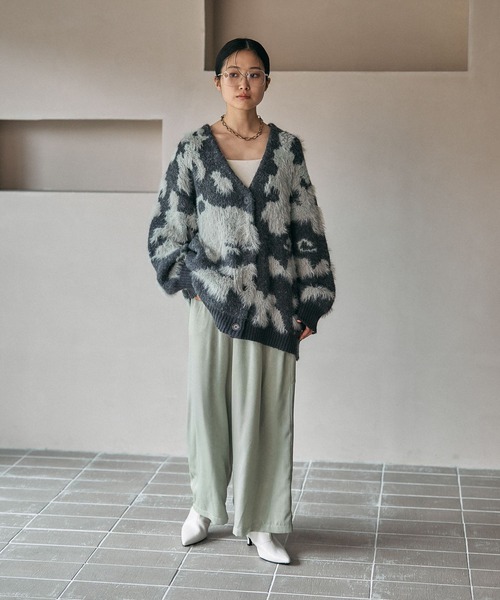 LEPSIM（レプシィム）の「サテンギャザーWストレートパンツ　600152（その他パンツ・レディース・セージグリーン/ブラック/アイボリー/カーキブラウン・FREE）」の15枚目の写真