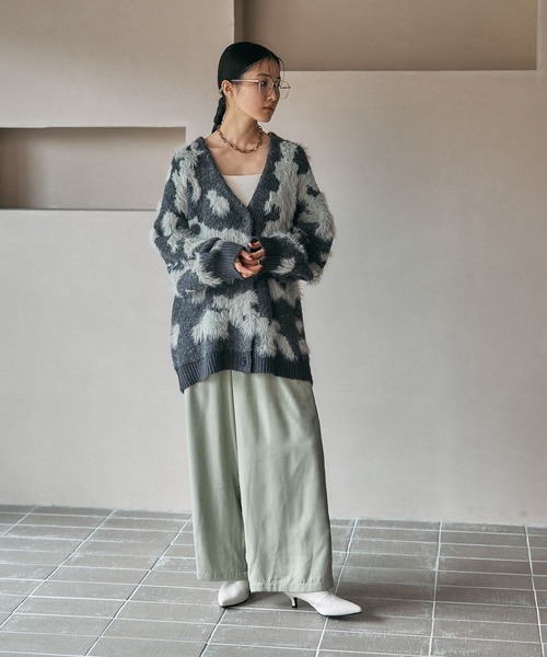 LEPSIM（レプシィム）の「サテンギャザーWストレートパンツ　600152（その他パンツ・レディース・セージグリーン/ブラック/アイボリー/カーキブラウン・FREE）」の16枚目の写真