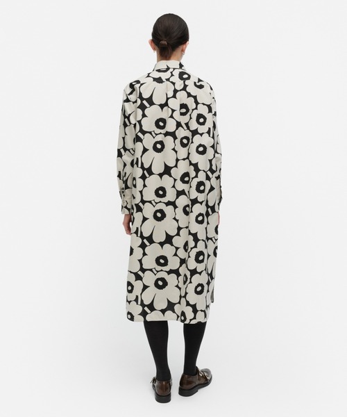 marimekko(マリメッコ)の「【ASIA EXCLUSIVE】Ae Runoelma Unikko / Dress(ワンピース・レディース・ライトグレー・40/38/36/34)」の3枚目の写真