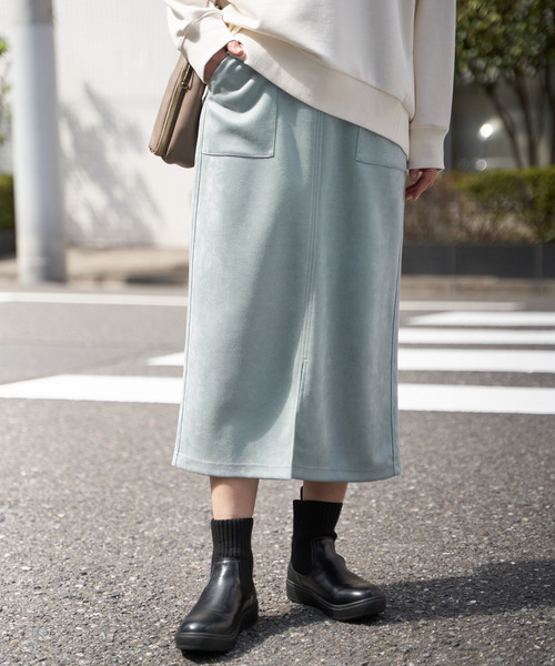 ikka（イッカ）の「【雑誌InRed1月号掲載】フェイクスエードスカート【親子コーデ】（スカート・レディース・チャコール/グリーン/ベージュ/ブラウン系その他・M/L/S）」の7枚目の写真