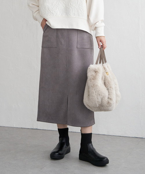 ikka（イッカ）の「【雑誌InRed1月号掲載】フェイクスエードスカート【親子コーデ】（スカート・レディース・チャコール/グリーン/ベージュ/ブラウン系その他・M/L/S）」の13枚目の写真