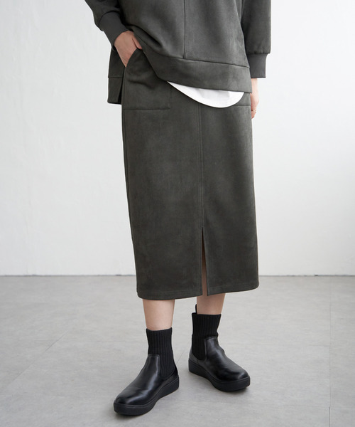 ikka（イッカ）の「【雑誌InRed1月号掲載】フェイクスエードスカート【親子コーデ】（スカート・レディース・チャコール/グリーン/ベージュ/ブラウン系その他・M/L/S）」の10枚目の写真