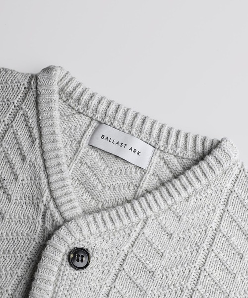 BALLAST ARK（バラストアーク）の「BALLAST ARK / バラストアーク：V-Neck Knit Cardigan：BA12-KC01[AST]（カーディガン/ボレロ・メンズ・ヘザーグレー/モスグリーン/ブラック・L/M）」の18枚目の写真