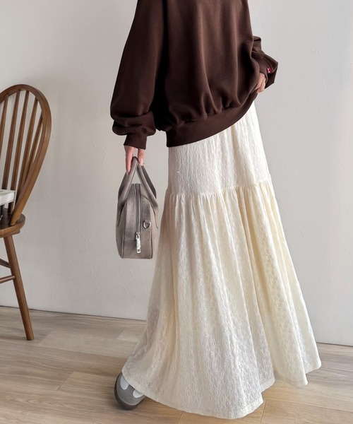 classicalelf(クラシカルエルフ)の「揺れるたびに美しく。上品レディな大人フェミニン。ストレッチレース裾ティアードスカート(スカート・レディース・ブラック/アイボリー・LARGE/MEDIUM/SMALL/X-LARGE)」の16枚目の写真