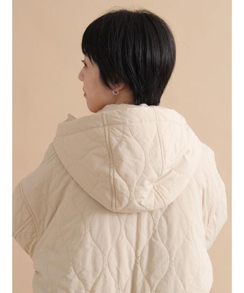 sm2rhythm（サマンサモスモスリズム）の「キルトレイヤードジャケット（ノーカラージャケット・レディース・ベージュ/カーキ/ブラック・F）」の8枚目の写真