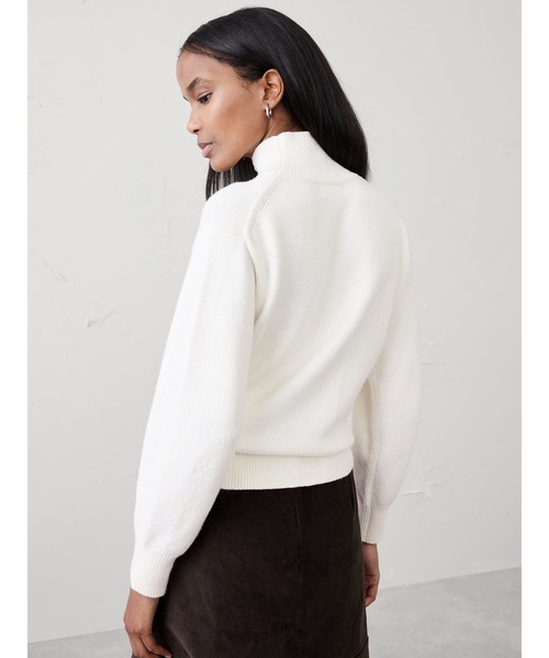 BANANA REPUBLIC FACTORY STORE(バナナリパブリック ファクトリーストア)の「BANANA REPUBLIC FACTORY STORE コージータートルネック プルオーバーセーター(ニット/セーター・レディース・ホワイト/グリーン/ナチュラル/ブラック・L/M/S/XS)」の12枚目の写真
