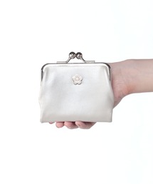 MARY QUANT（マリークワント）の「モルペコメタルエンボス ミニ