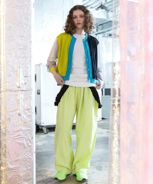 AULA AILA（アウラアイラ）の「カラーブロックカーディガン（カーディガン/ボレロ・レディース・グレー/イエロー×グリーン/ブラック・0）」の12枚目の写真