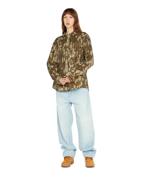 HUF（ハフ）の「WARPED CAMO CORDUROY SHIRT（シャツ/ブラウス・メンズ・カモフラージュ・S/M/L/XL/XXL）」の6枚目の写真