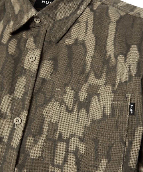 HUF（ハフ）の「WARPED CAMO CORDUROY SHIRT（シャツ/ブラウス・メンズ・カモフラージュ・S/M/L/XL/XXL）」の7枚目の写真
