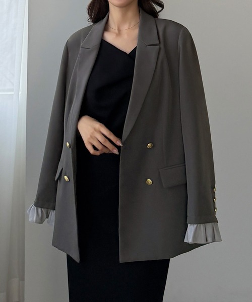 Louere（ルエレ）の「フリルレイヤードデザインジャケット（テーラードジャケット・レディース・ダークベージュ/ダークグレー/ブラック/グレイッシュベージュ・SMALL/MEDIUM/LARGE/X-LARGE）」の7枚目の写真