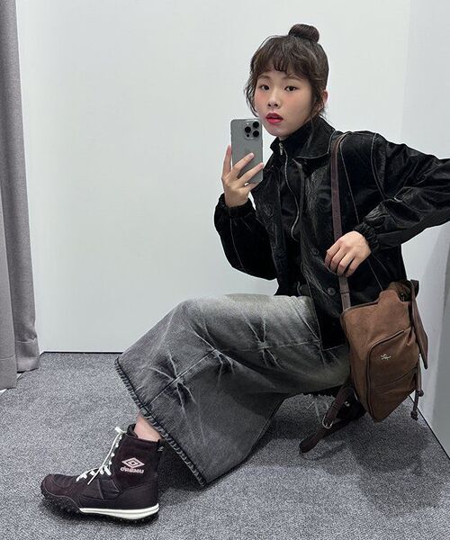 AVANDRESS(アバンドレス )の「Calla Stitch Art Leather Jacket BLACK x WHITE(ライダースジャケット・レディース・ブラック・FREE)」の7枚目の写真