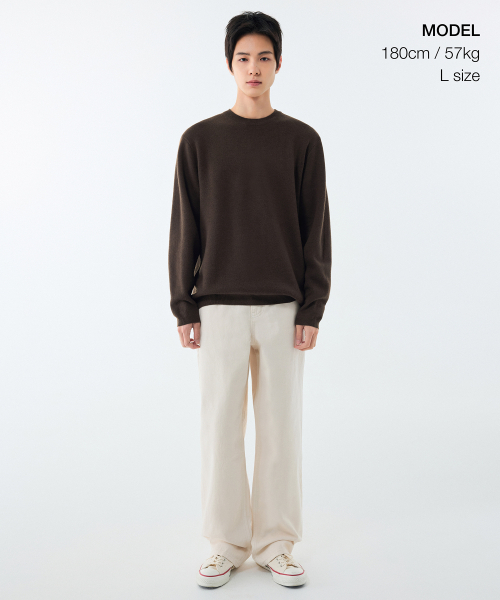 MUSINSA STANDARD（ムシンサスタンダード）の「ミニマルクルーネックニット[ブラウン]（ニット/セーター・メンズ・その他・LARGE/X-LARGE/XX-LARGE/SMALL/MEDIUM）」の2枚目の写真