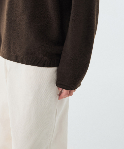 MUSINSA STANDARD（ムシンサスタンダード）の「ミニマルクルーネックニット[ブラウン]（ニット/セーター・メンズ・その他・LARGE/X-LARGE/XX-LARGE/SMALL/MEDIUM）」の6枚目の写真