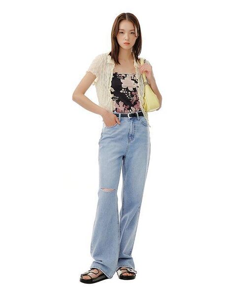 MUSINSA STANDARD WOMAN(ムシンサスタンダードウーマン)の「レディーススラッシュルーズストレートデニムパンツ【ライトインディゴ】(デニムパンツ・レディース・その他・30/24/25/26/27/28/29)」の20枚目の写真