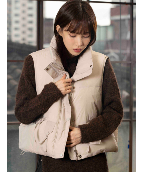 オーバーサイズダウンベスト [ライトベージュ]（ダウンベスト）｜THE