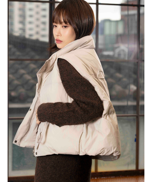 オーバーサイズダウンベスト [ライトベージュ]（ダウンベスト）｜THE