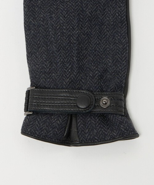 green label relaxing(グリーンレーベルリラクシング)の「MOON ムーン ヘリンボーン×レザー グローブ -タッチパネル対応-(手袋・メンズ・ネイビー/ダークブラウン/ブラック・FREE)」の13枚目の写真