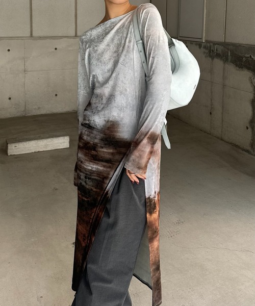 Ameri（アメリ）の「UND LANDSCAPE PRINT LONG TOP（Tシャツ