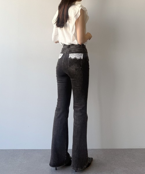 mipiarl(ミピアール)の「レースポケットフレアデニムパンツ(デニムパンツ・レディース・ブルー/ブラック/ライトブルー・SMALL/MEDIUM/LARGE)」の13枚目の写真