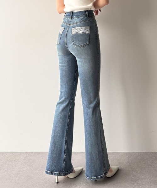 mipiarl(ミピアール)の「レースポケットフレアデニムパンツ(デニムパンツ・レディース・ブルー/ブラック/ライトブルー・SMALL/MEDIUM/LARGE)」の7枚目の写真