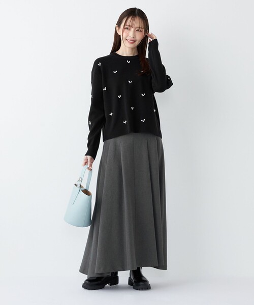 SHIPS Colors(シップス カラーズ)の「SHIPS Colors:〈手洗い可能〉ビジュー クルーネック プルオーバー◇(ニット/セーター・レディース・ダークグレー/ブラック・ONE SIZE)」の7枚目の写真