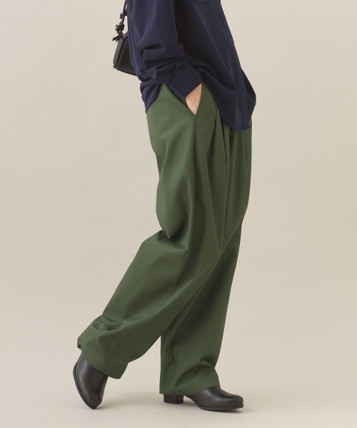 OMNES（オムネス）の「ハイウエストツータックチノパンツ（チノパンツ・レディース・ブラウン/オリーブ/ブラック/アイボリー・FREE）」の4枚目の写真