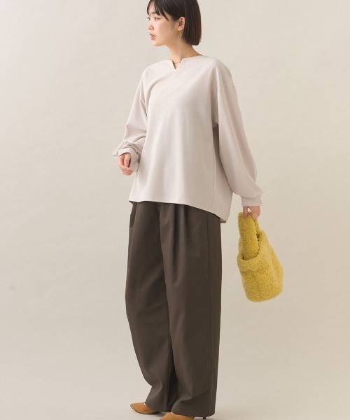 OMNES（オムネス）の「ハイウエストツータックチノパンツ（チノパンツ・レディース・ブラウン/オリーブ/ブラック/アイボリー・FREE）」の16枚目の写真